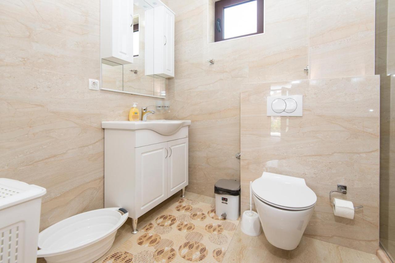Apartments Kiki Котор Екстер'єр фото