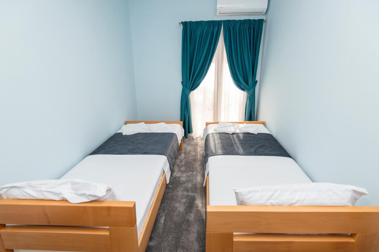 Apartments Kiki Котор Екстер'єр фото