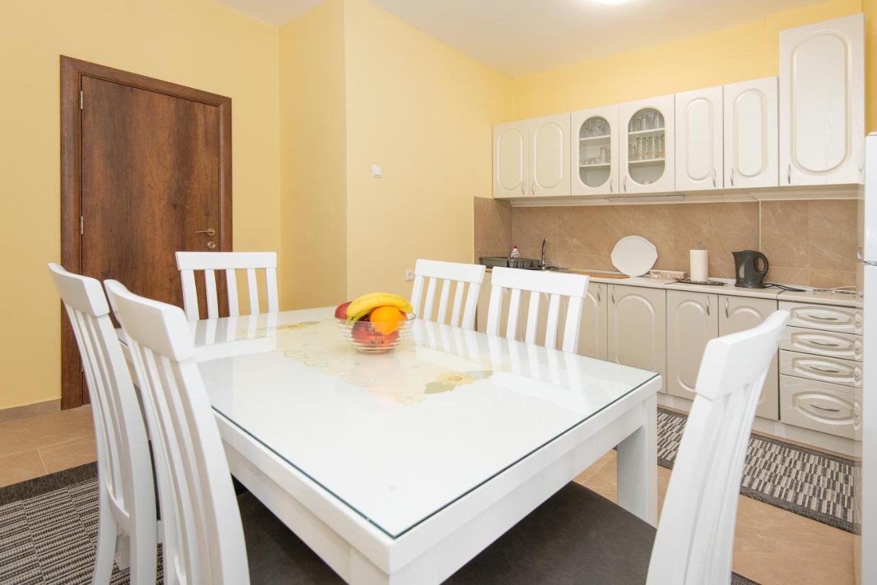 Apartments Kiki Котор Екстер'єр фото