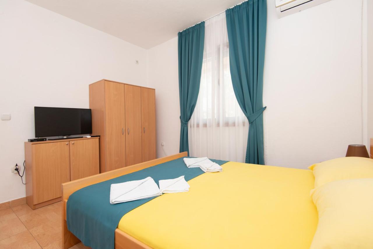 Apartments Kiki Котор Екстер'єр фото