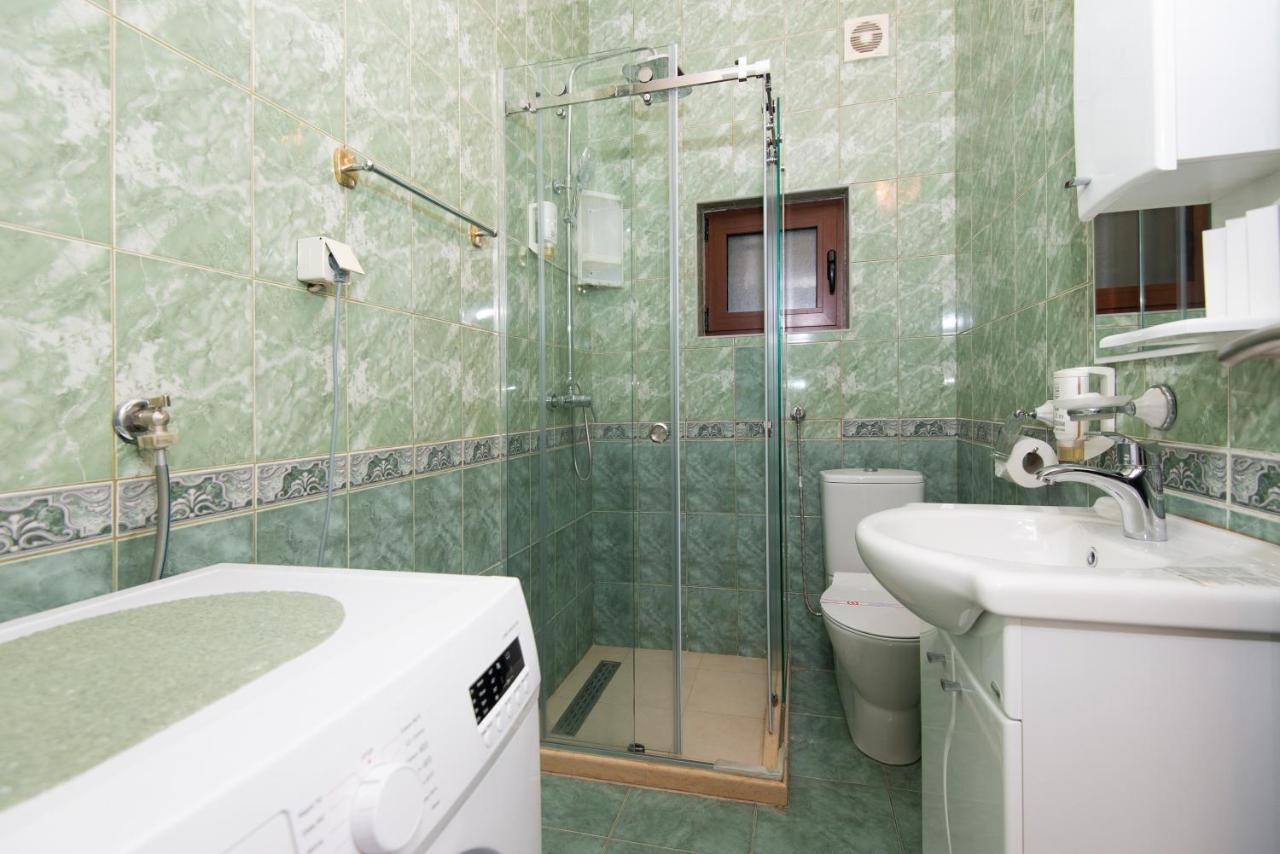 Apartments Kiki Котор Екстер'єр фото